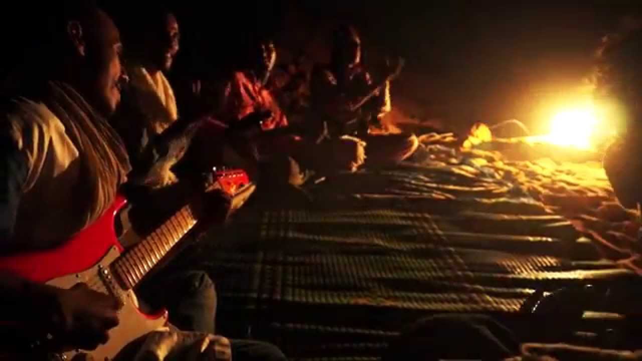Session Acoustique - Derhan - Tacekene Tara (de Koudede) - Niamey - Niger