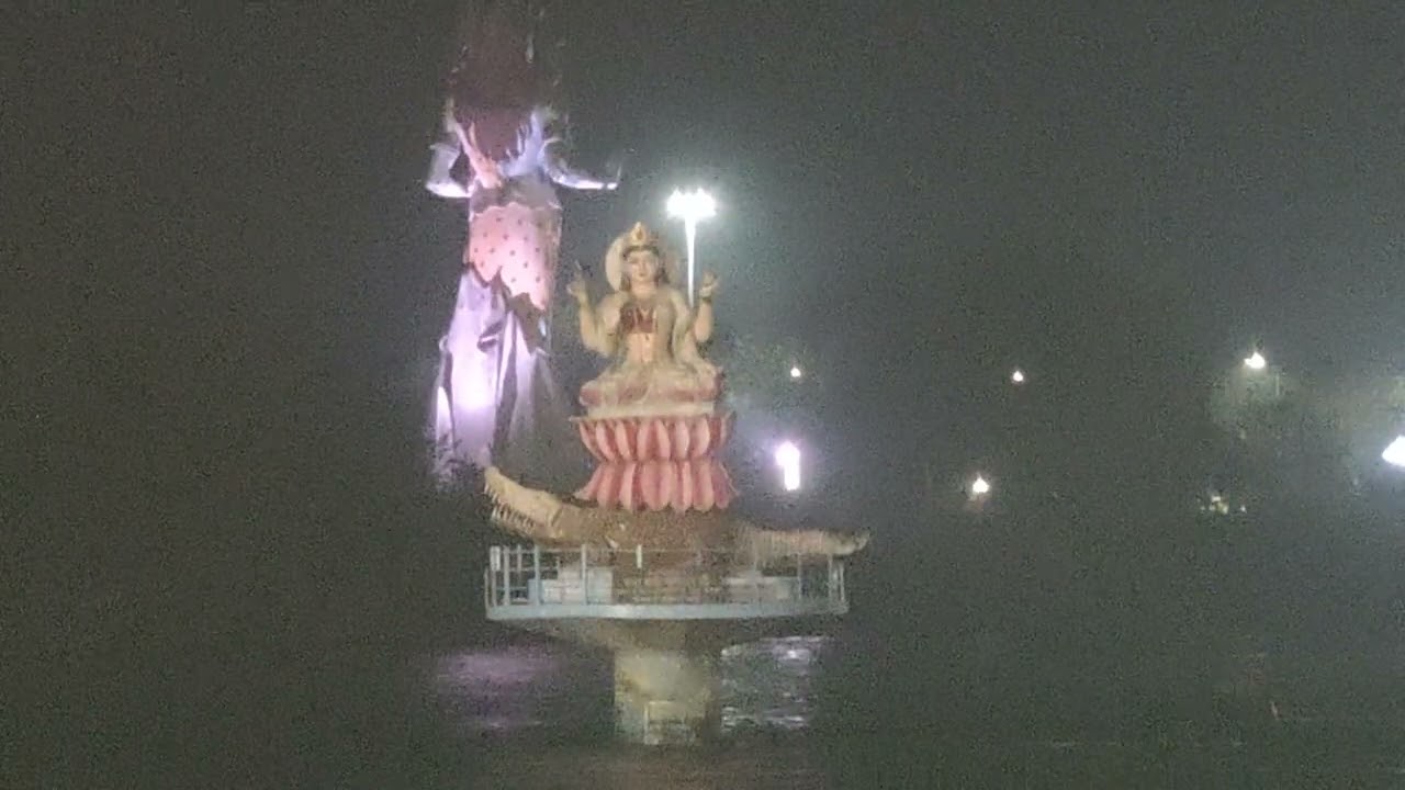 4, मार्च को गंगा स्नान करने गए 