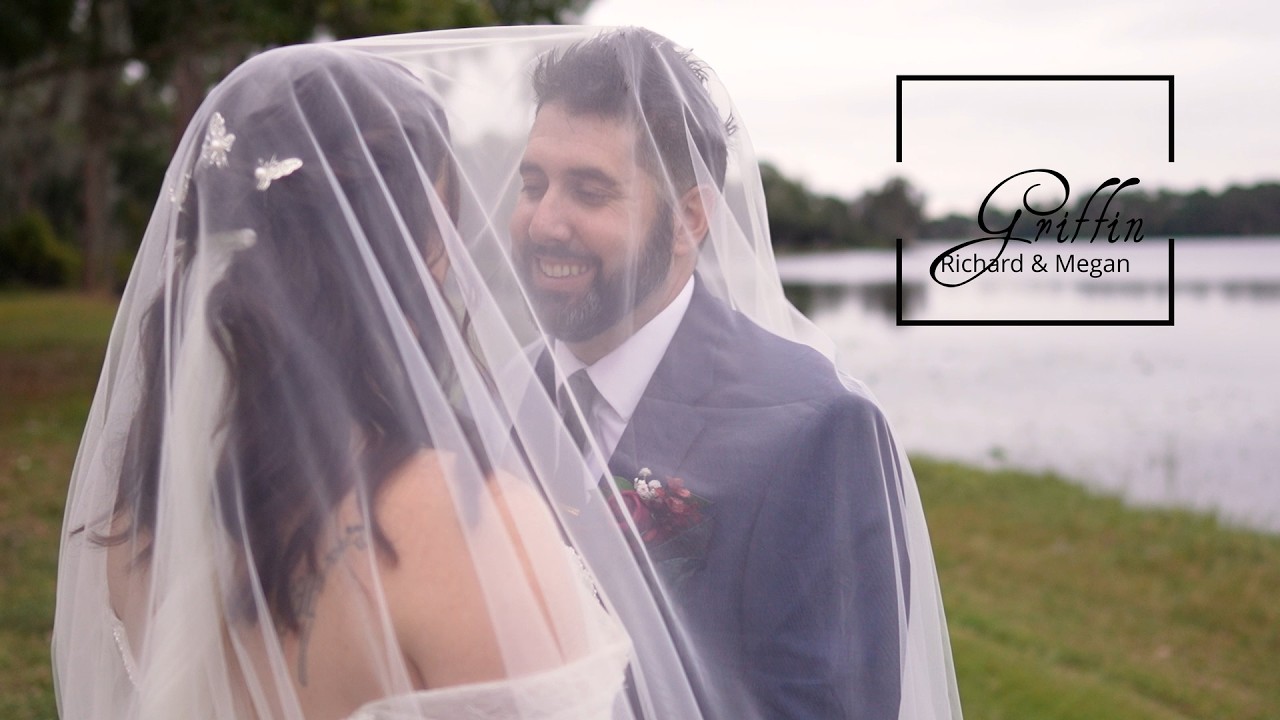 High Energy Lakefront Wedding Reception /The Barn At Crescent Lake Florida  / Griffin Wedding