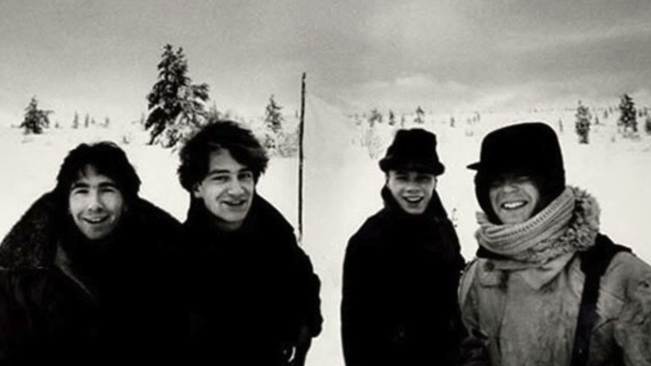 U2 - New Year's Day (3D Audio Remix) 🎧