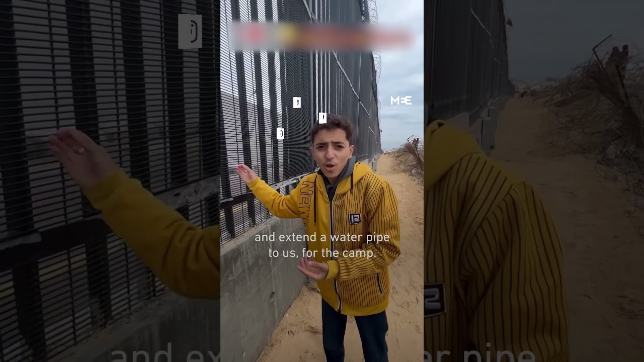 Palestinians at Rafah fence request basics from Egyptians
