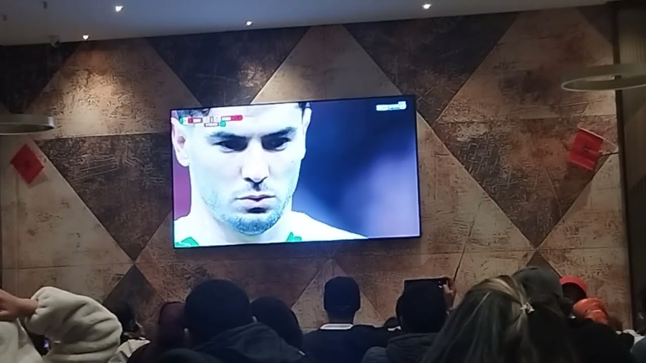 من أجواء متابعة مباراة خطف كأس إفريقيا للأمم، في المباراة النهائية بين المغرب والسينغال