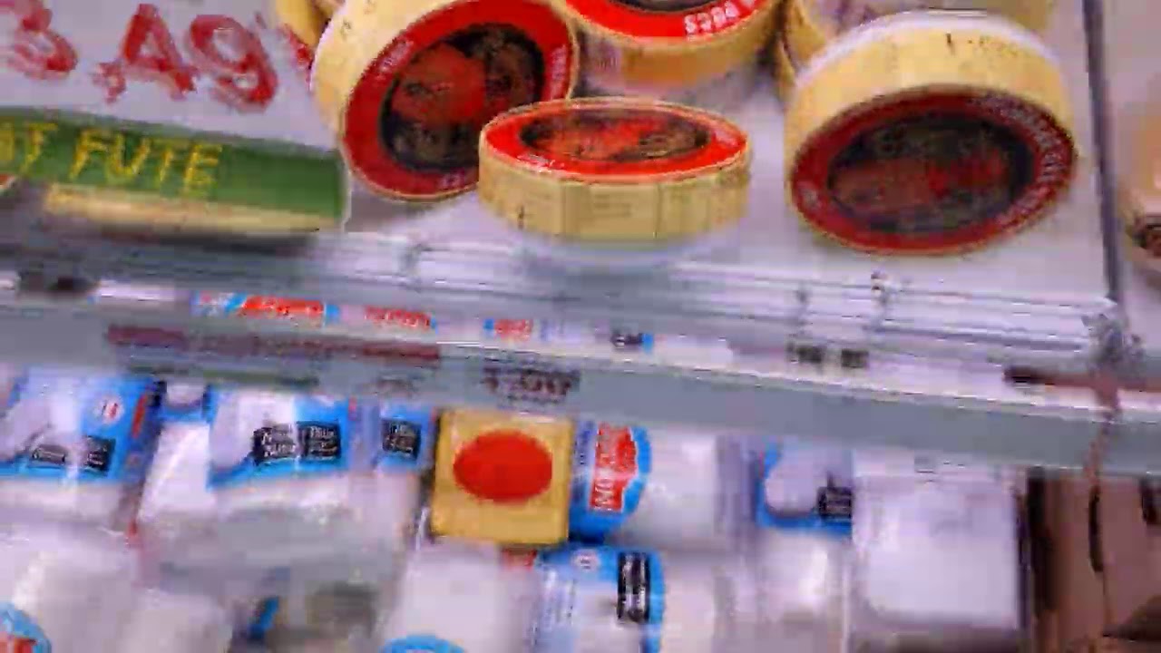 BEAUCOUP DE CHOSE A MOINS 1 EURO A LA FERME DE SPAHI A ARGENTEUIL