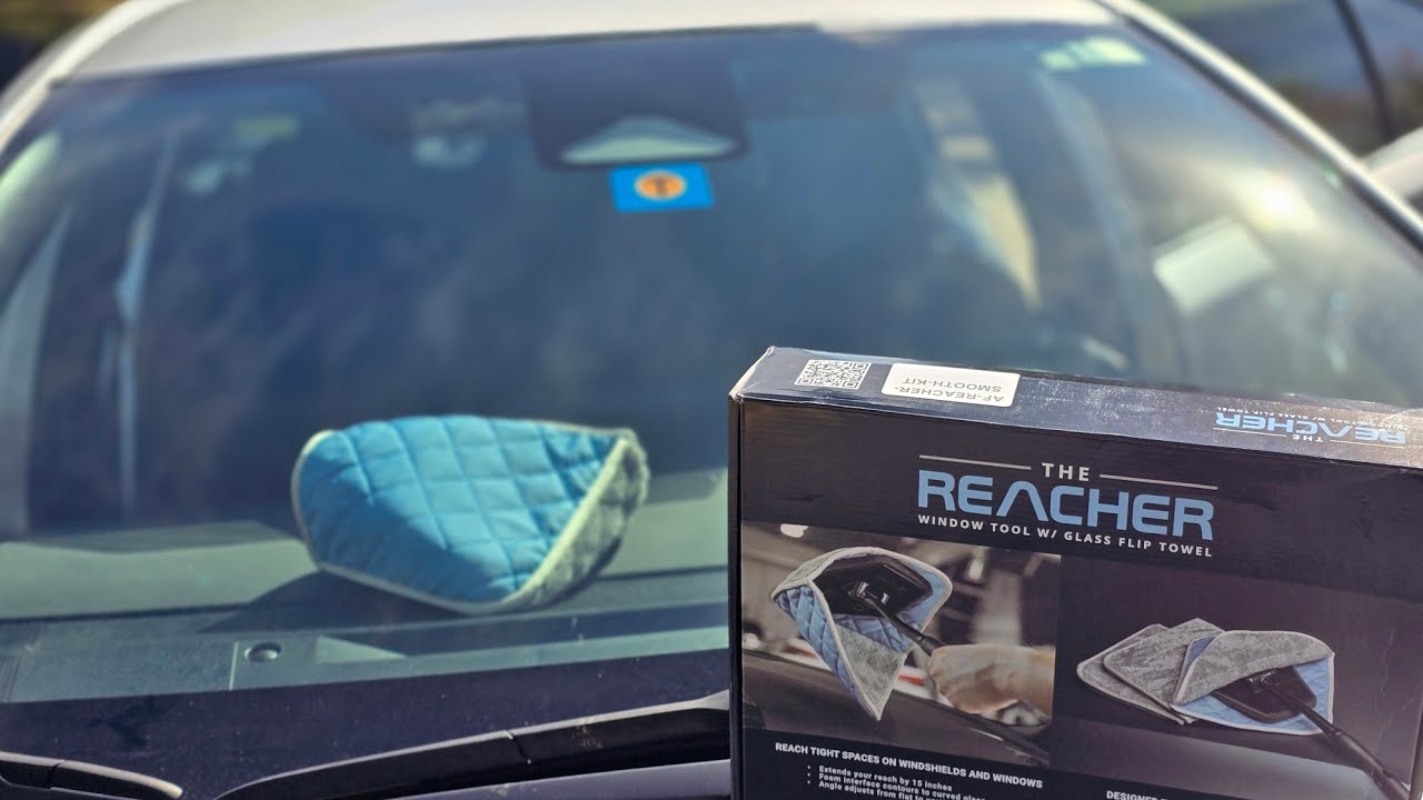 BEST WINDOW CLEANING TOOL! THE REACHER