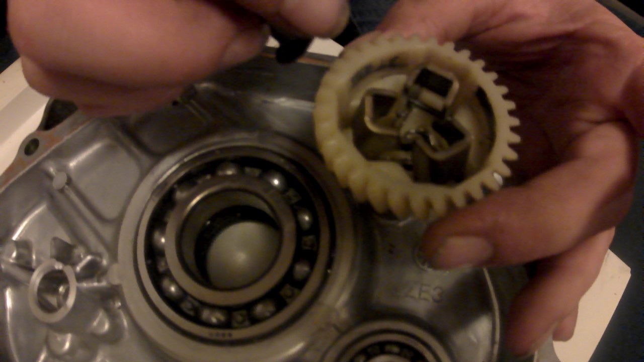 420cc Governor Gear removal the easiest way