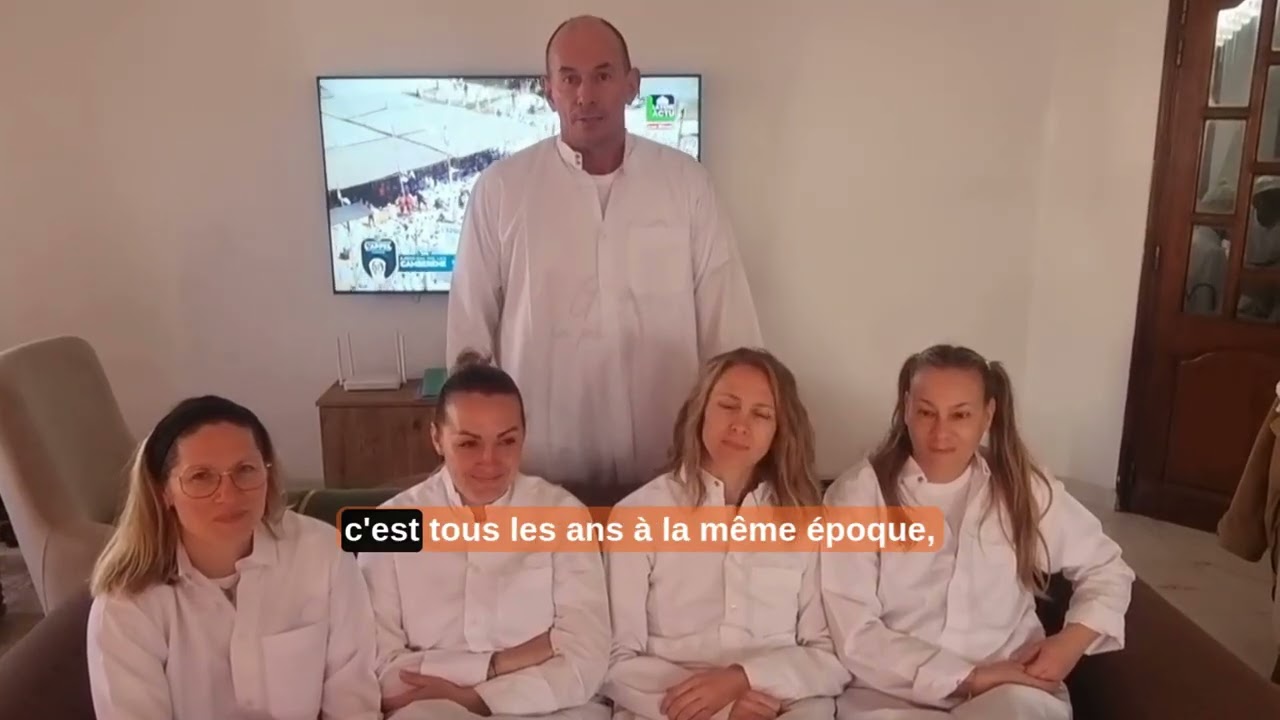 Pourquoi on est tous habillés en blanc à Yoff ? | Cérémonie du Layène 🇸🇳