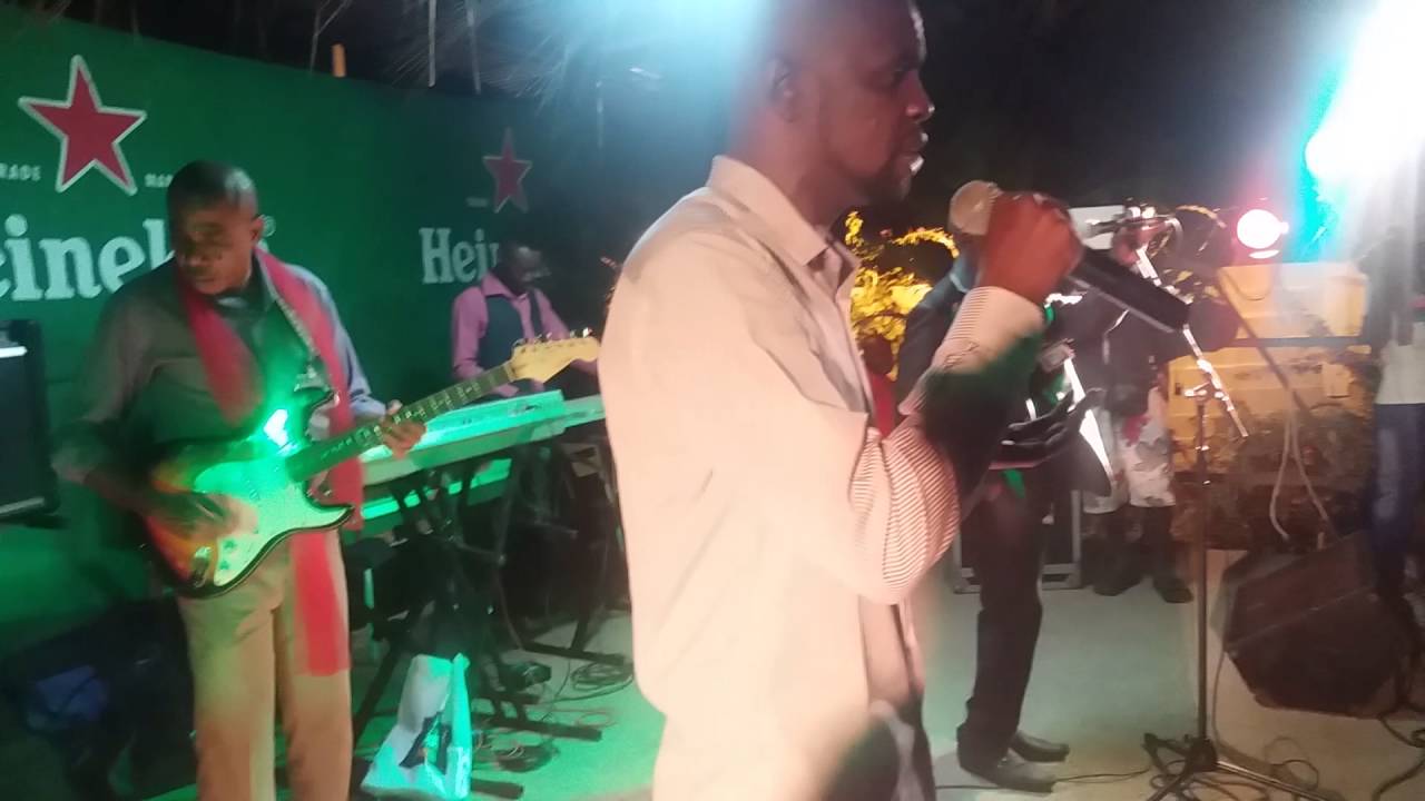 concert de zaza à Mayotte Combani