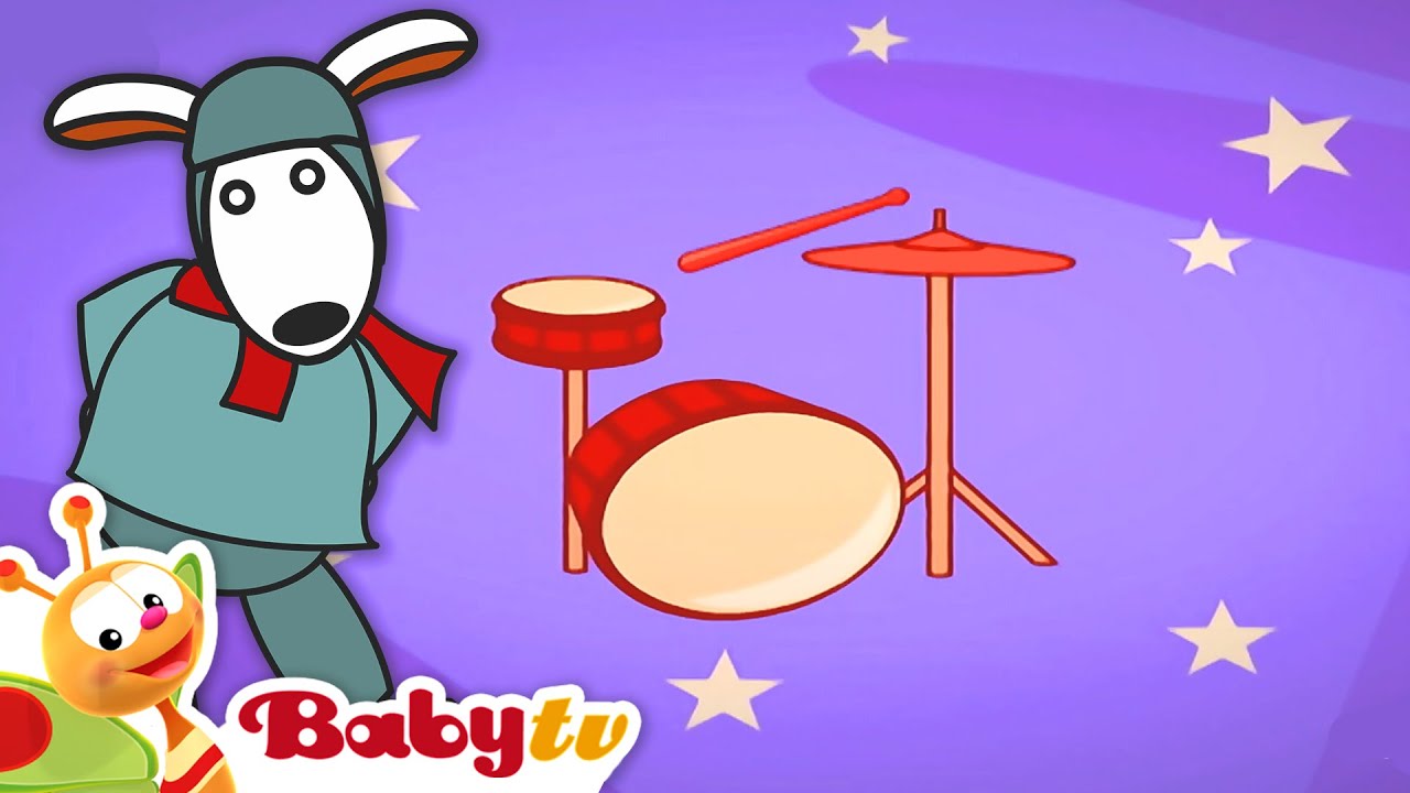 Луи играет на барабанах | Учим названия барабанов для малышей @BabyTVRU