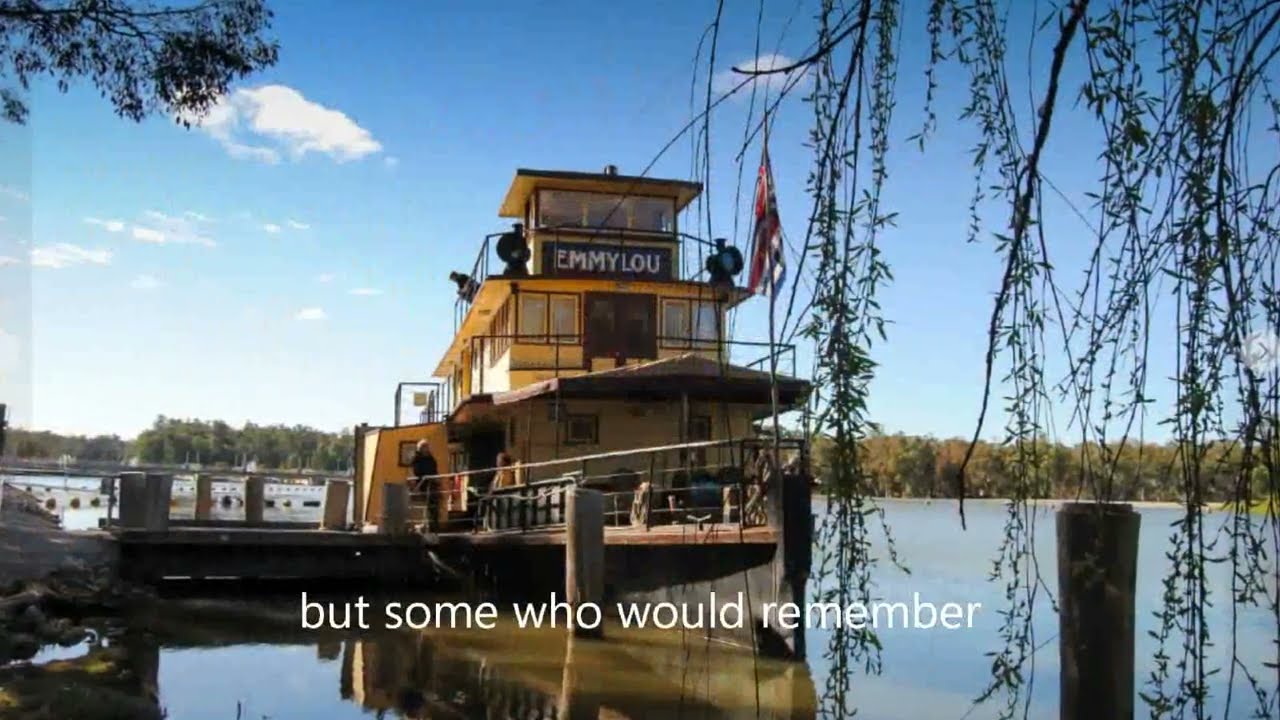 THE OLD PADDLESTEAMER