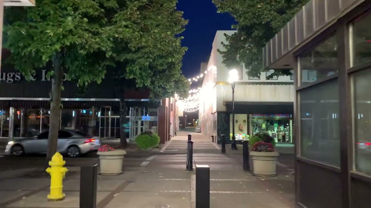 A Nighttime Walk through the Alleyways and Streets of Downtown Eugene, Oregon