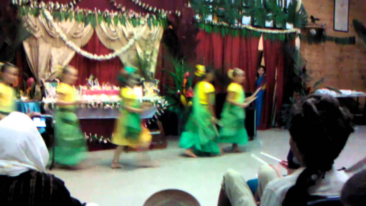 Krishna and Gopis Rasa Dance Janmastami 2012
