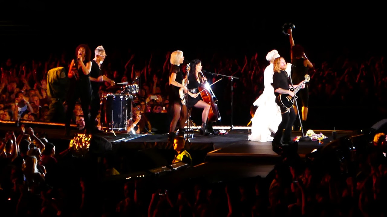 Pink - I am Here - Live in München 27.07.2019