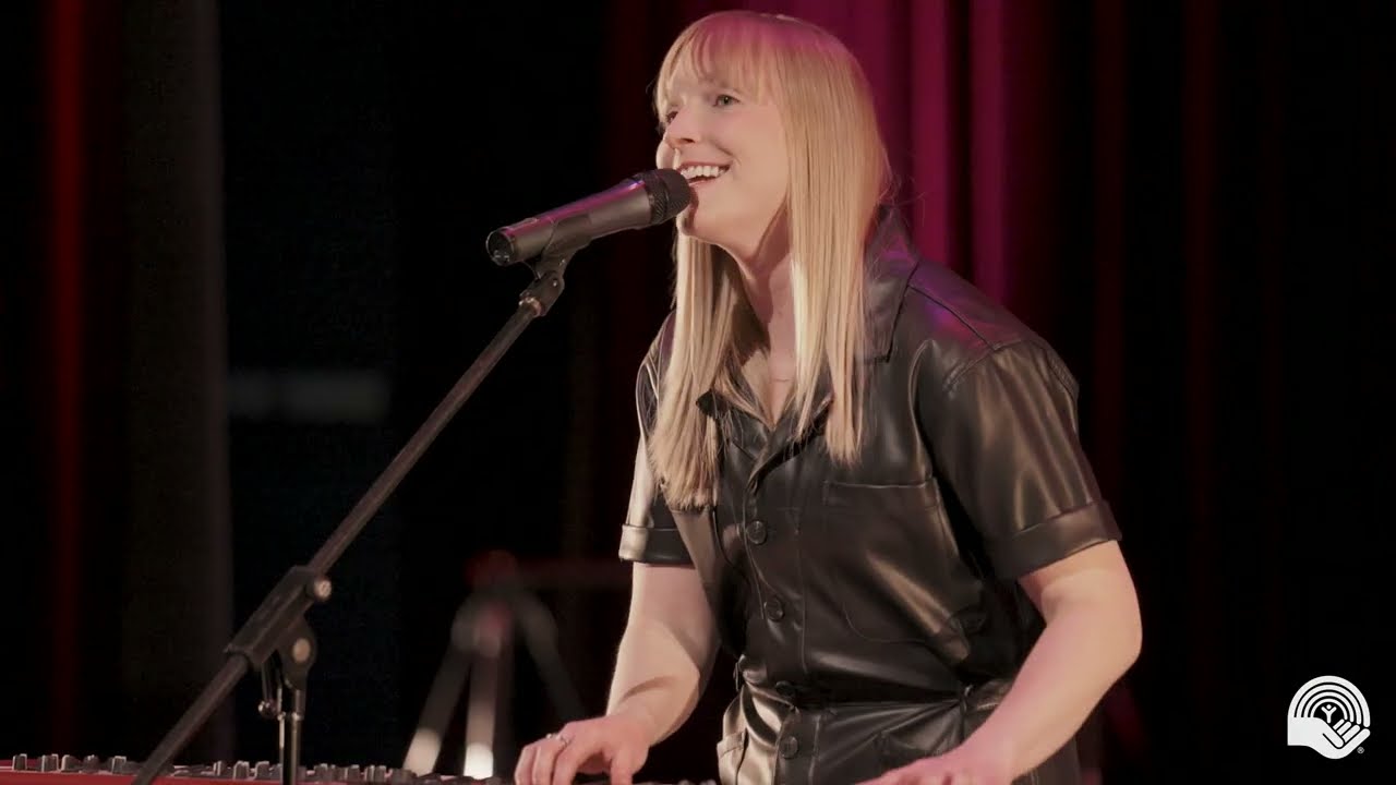 Breagh Isabel - Finding My Voice