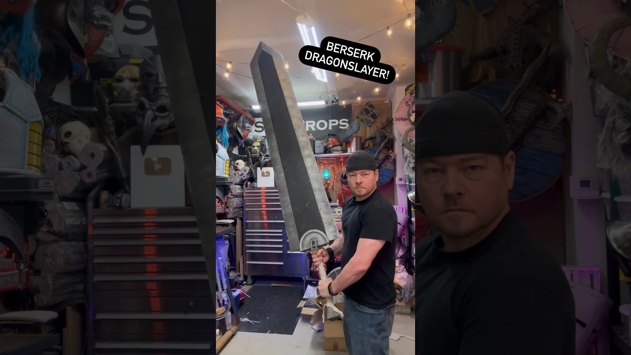 Awesome Berserk Dragonslayer Cosplay Sword #cosplay #berserk #evafoam