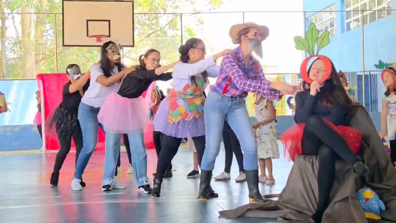 O Grande Rabanete - Mostra Cultural 2025 - 1°s anos. 