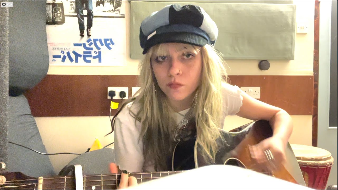 venom (first take)  - olivia o.