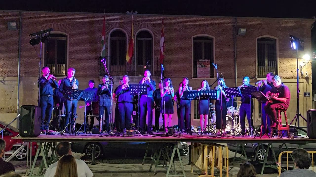Concierto de verano. Escuela de dulzaina y percusión tradicional de Macotera en Cantalpino