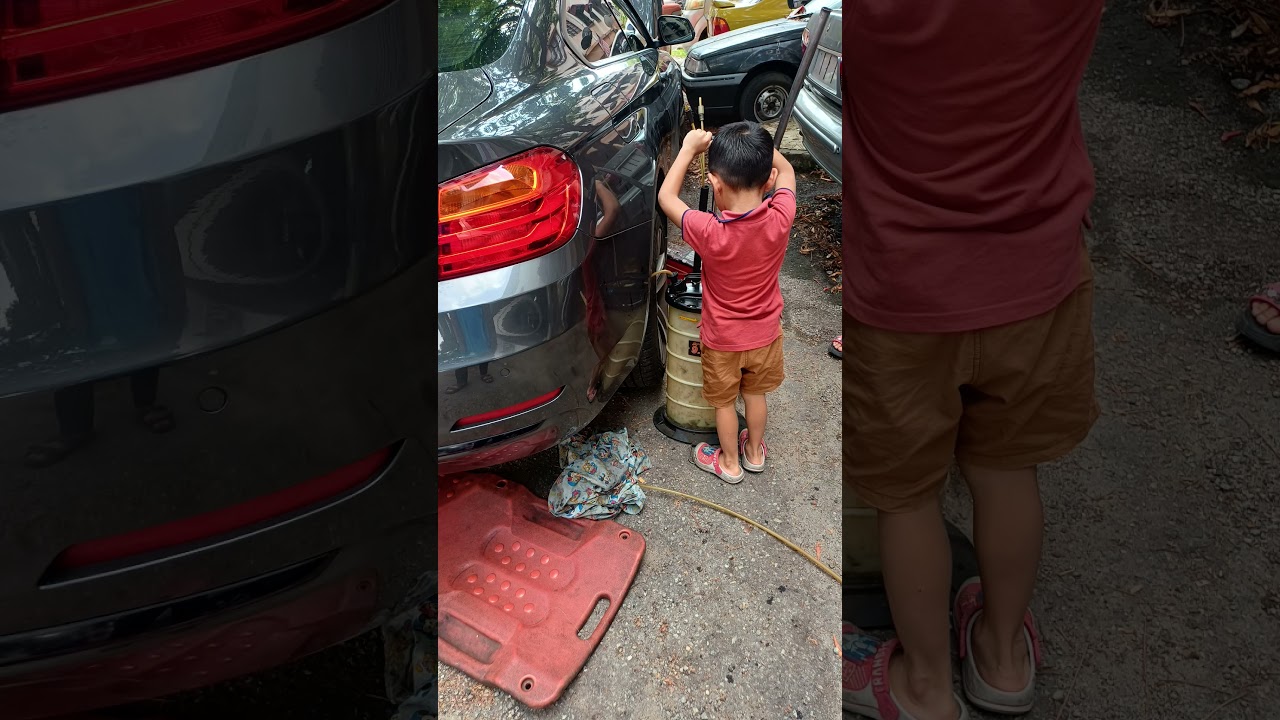 BMW F SERIES AXLE OIL CHANGE
