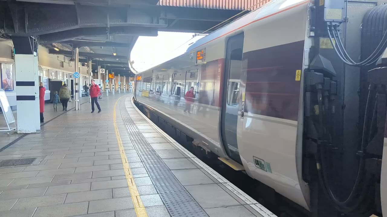 LNER Class 800 Departing York