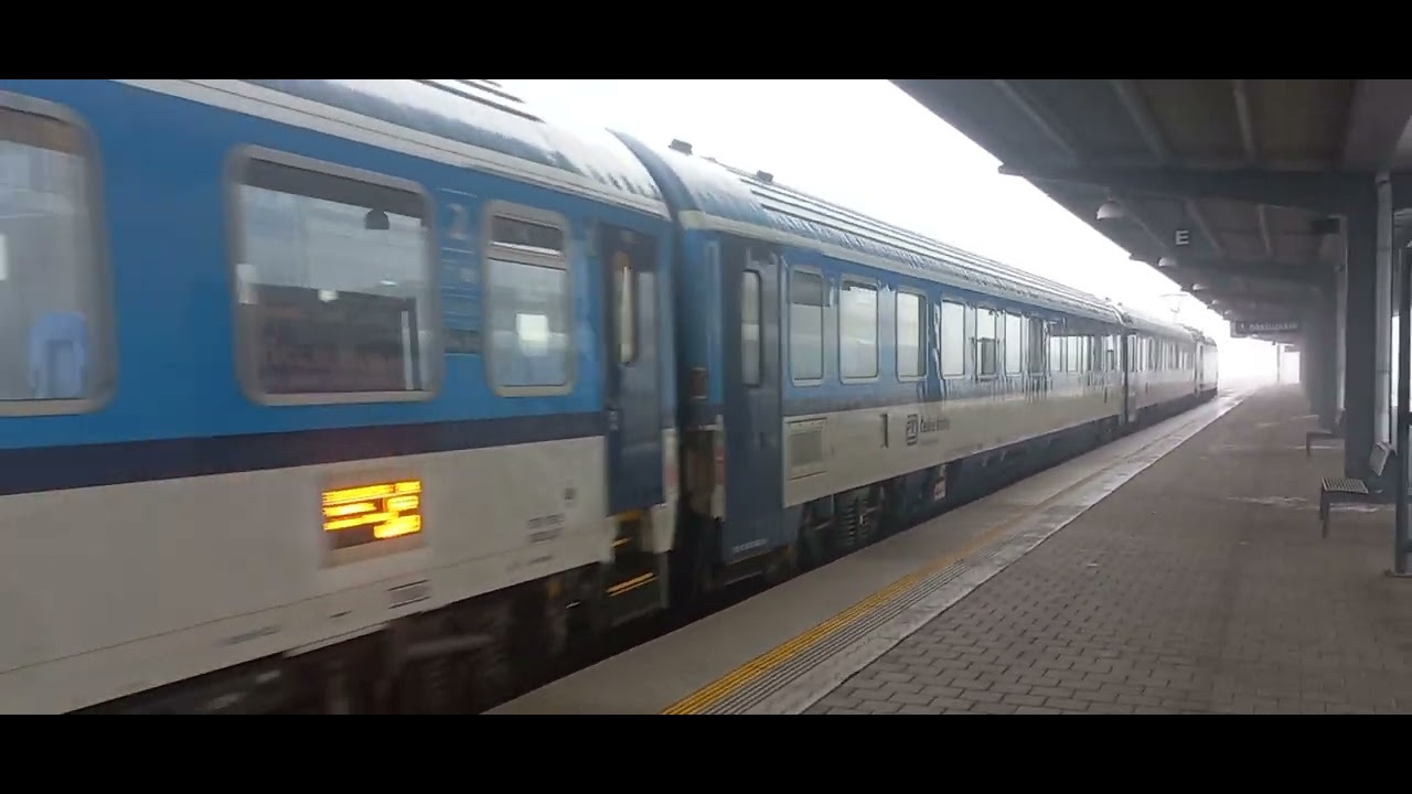 Vectron  České dráhy odjeżdża z Ostravy do Warszawy Wschodniej