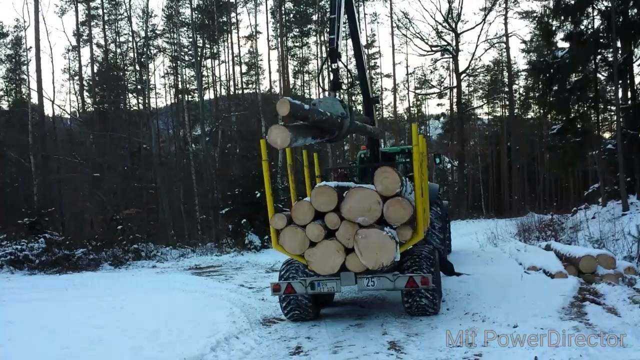 Holz Poltern / Verladen und Transportieren