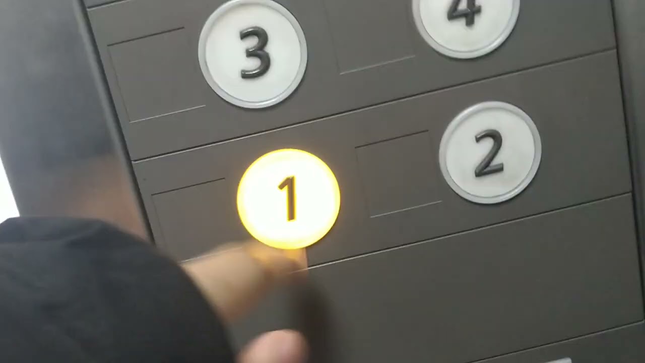 日立エレベータ