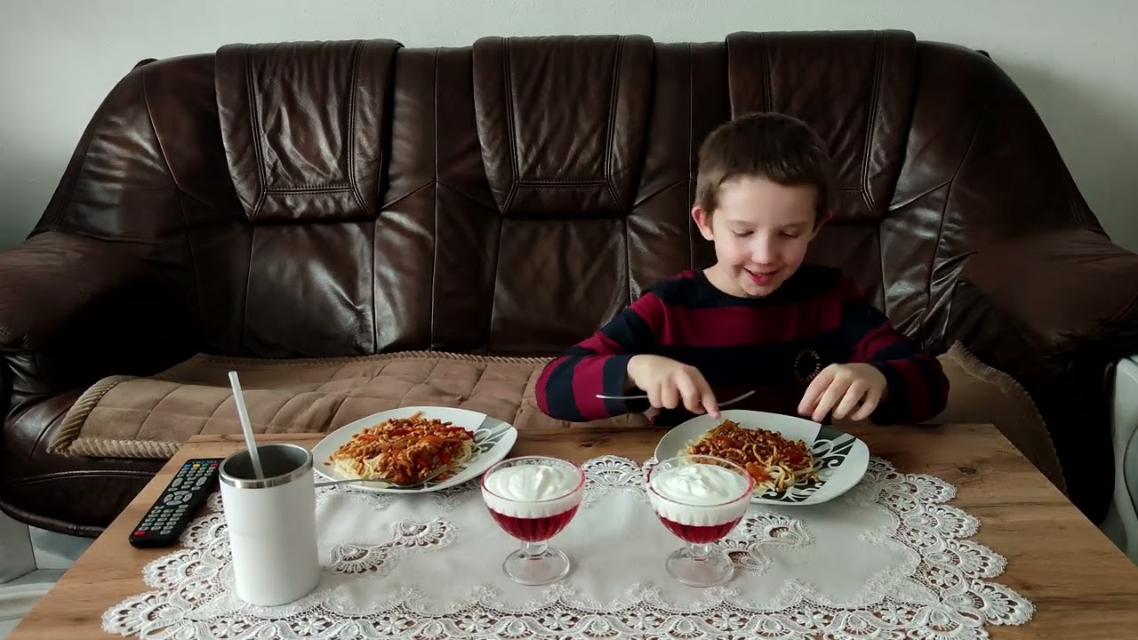 🌹 Krzyś u mnie - Obiadki  -  Deserek  - Pierwszy śnieg