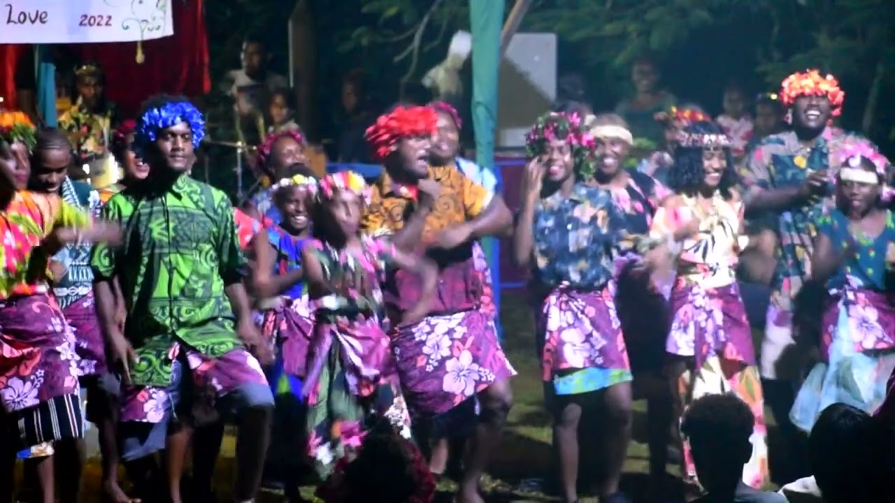 AIDUNGA ISLAND DANCE
