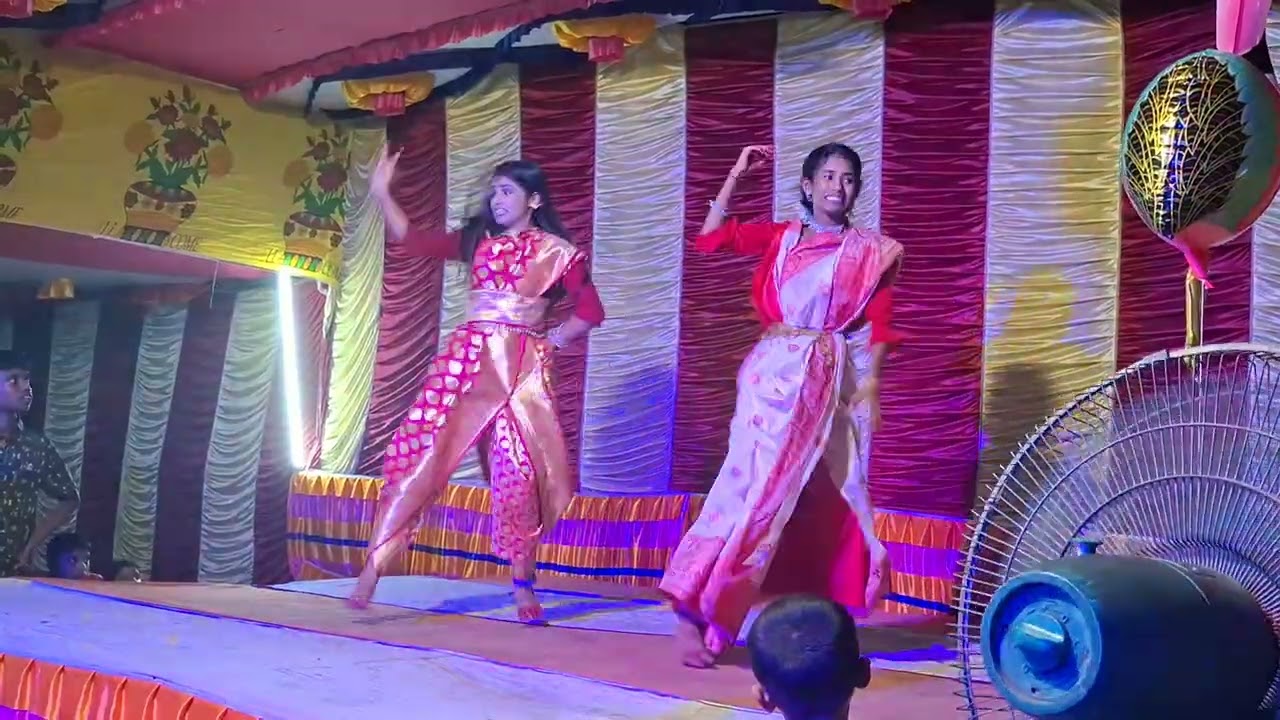 lal sari, lal tip🌼 @facebookyoutubetwitterinst8741 