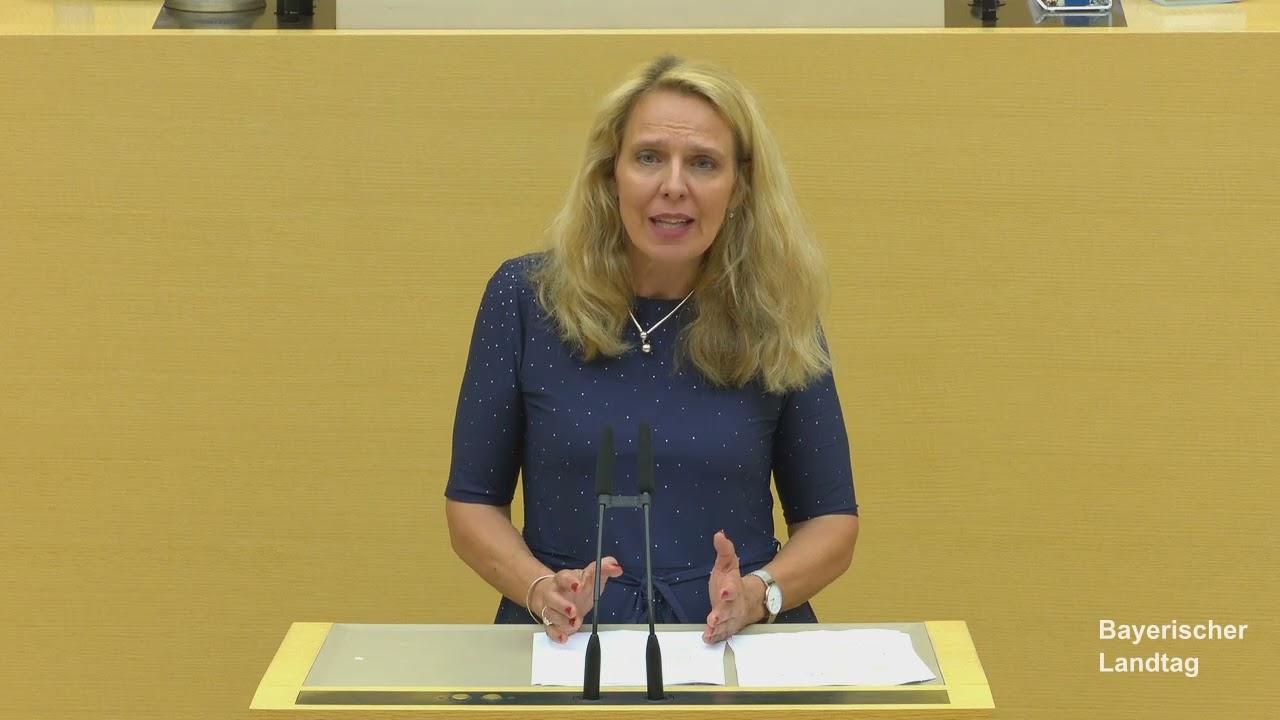 Unabh&auml;ngige Anlaufstelle f&uuml;r Missbrauchsopfer | Julika Sandt am 30.06.2022