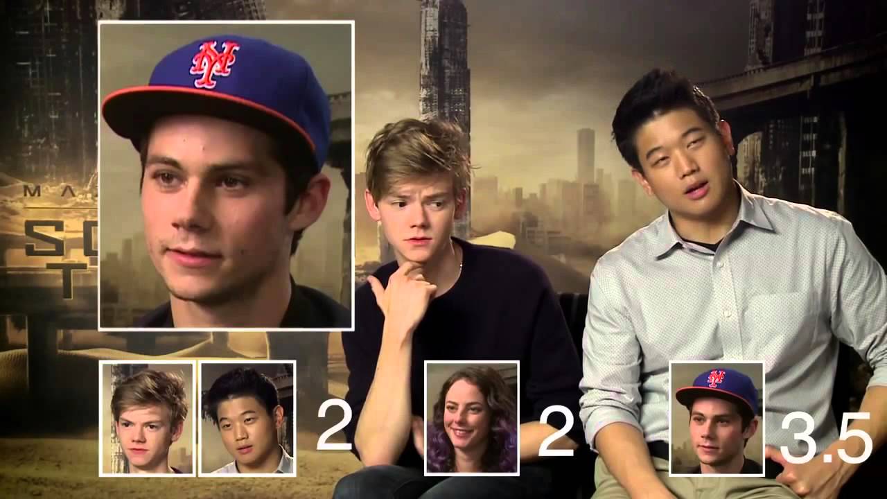 Thomas Brodie-Sangster ♕ Funny Moments