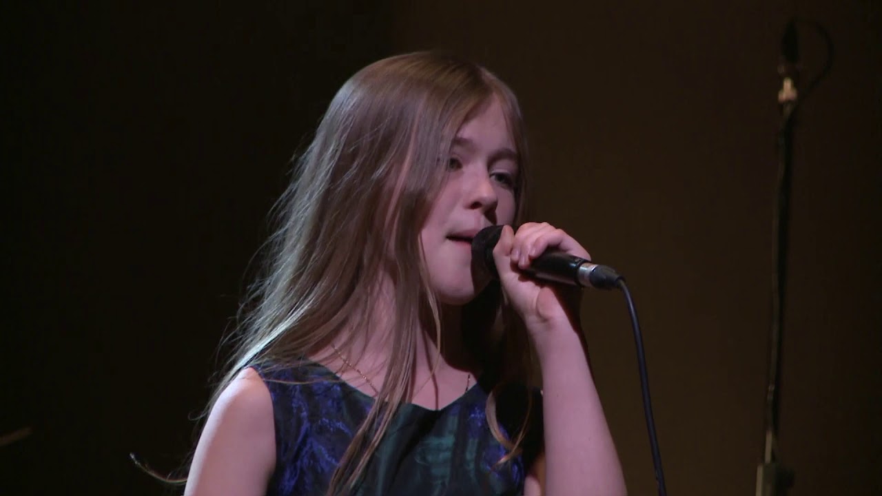 Niezwyciężeni - Oliwia Konieczna