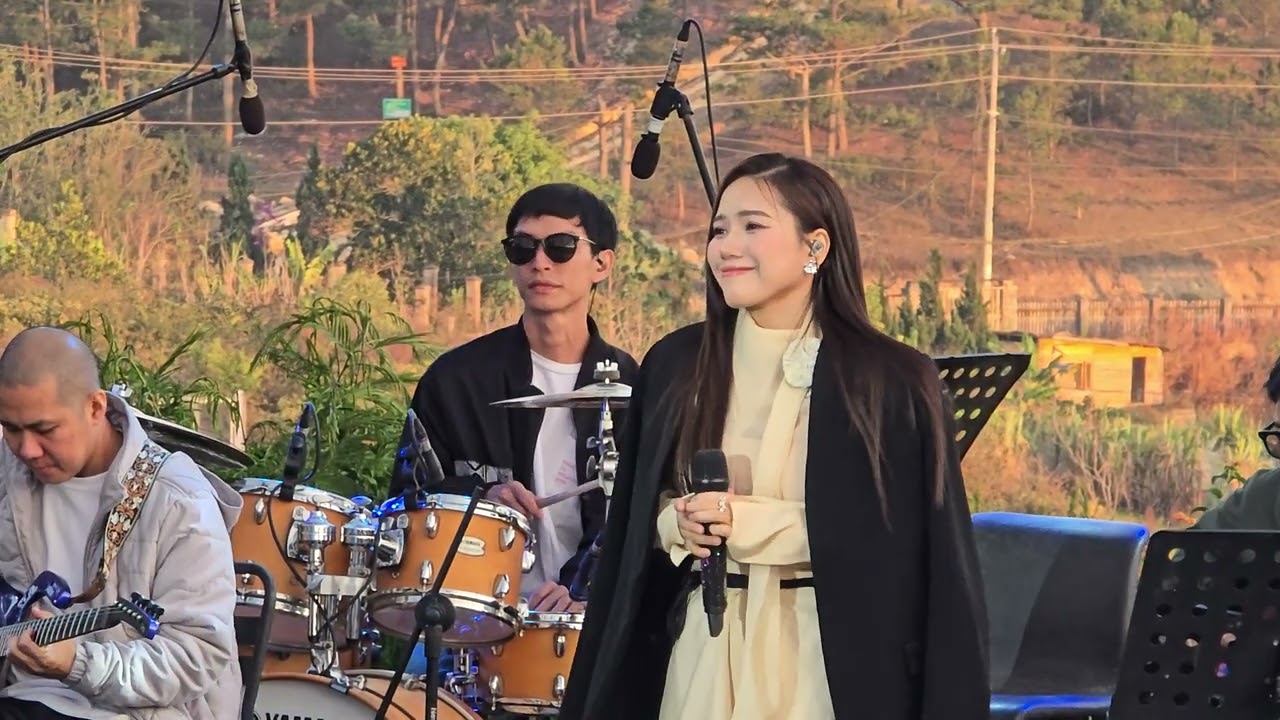 Xa vắng - Thùy Chi (Mây lang thang 01/03/2025)