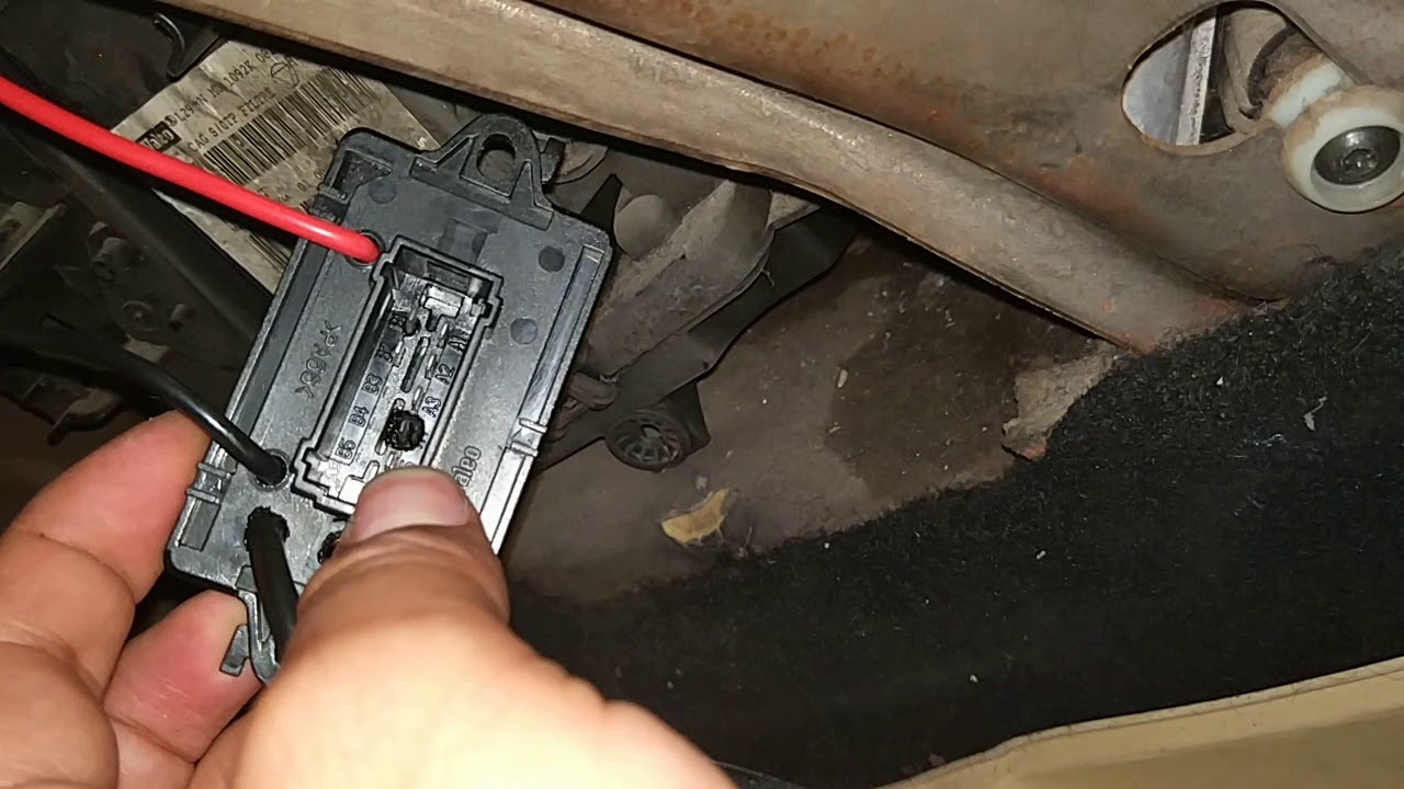 Renault megane 2. Kalorifer fan soketi.Kesin çözüm.Soket Erime problemi.Kalorifer fan rezistansı.