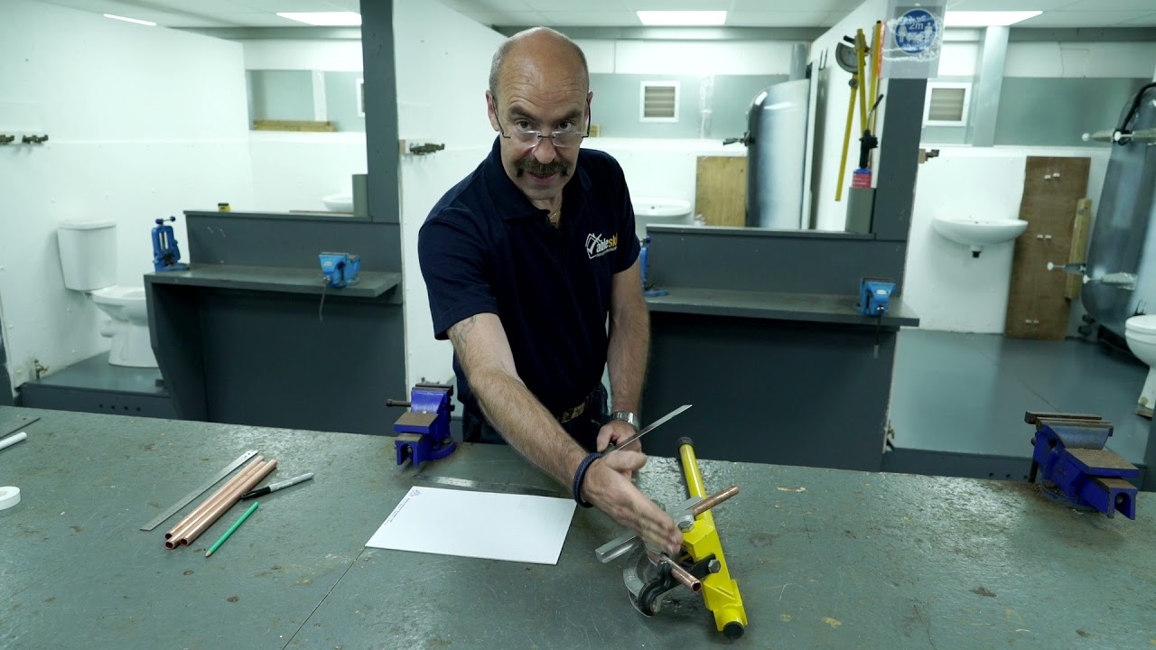 Как согнуть медную трубу