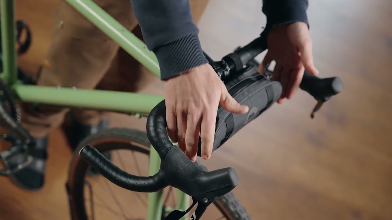 How to attach a handlebar bag | Hoja Handlebar Pocket | Fj&auml;llr&auml;ven