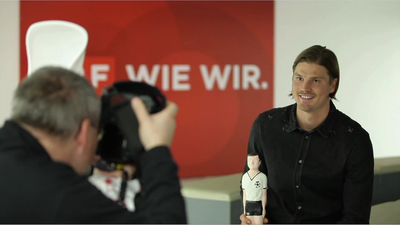 Ehrung f&uuml;r Sebastian Pr&ouml;dl: Fu&szlig;ballspruch des Jahres 2015