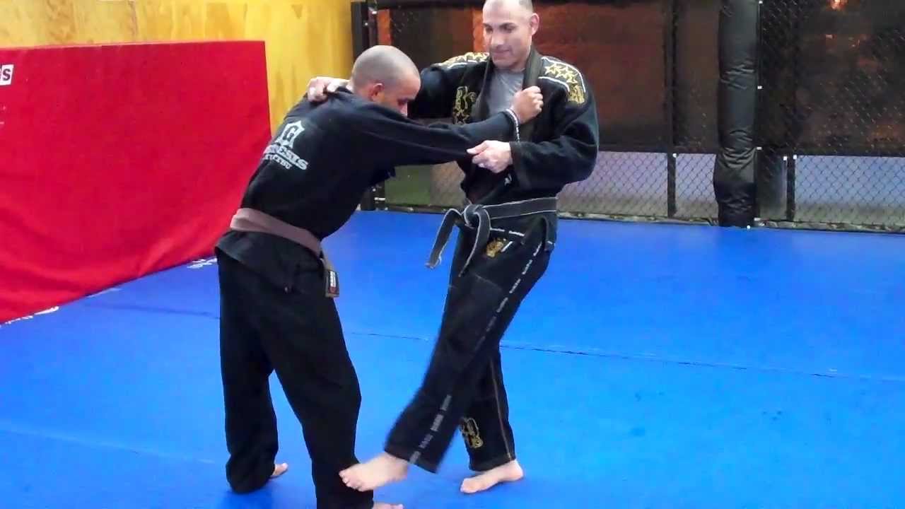 Setting up Foot Sweeps (Ashi Harai) - Throws for Judo & BJJ - Ironside MMA