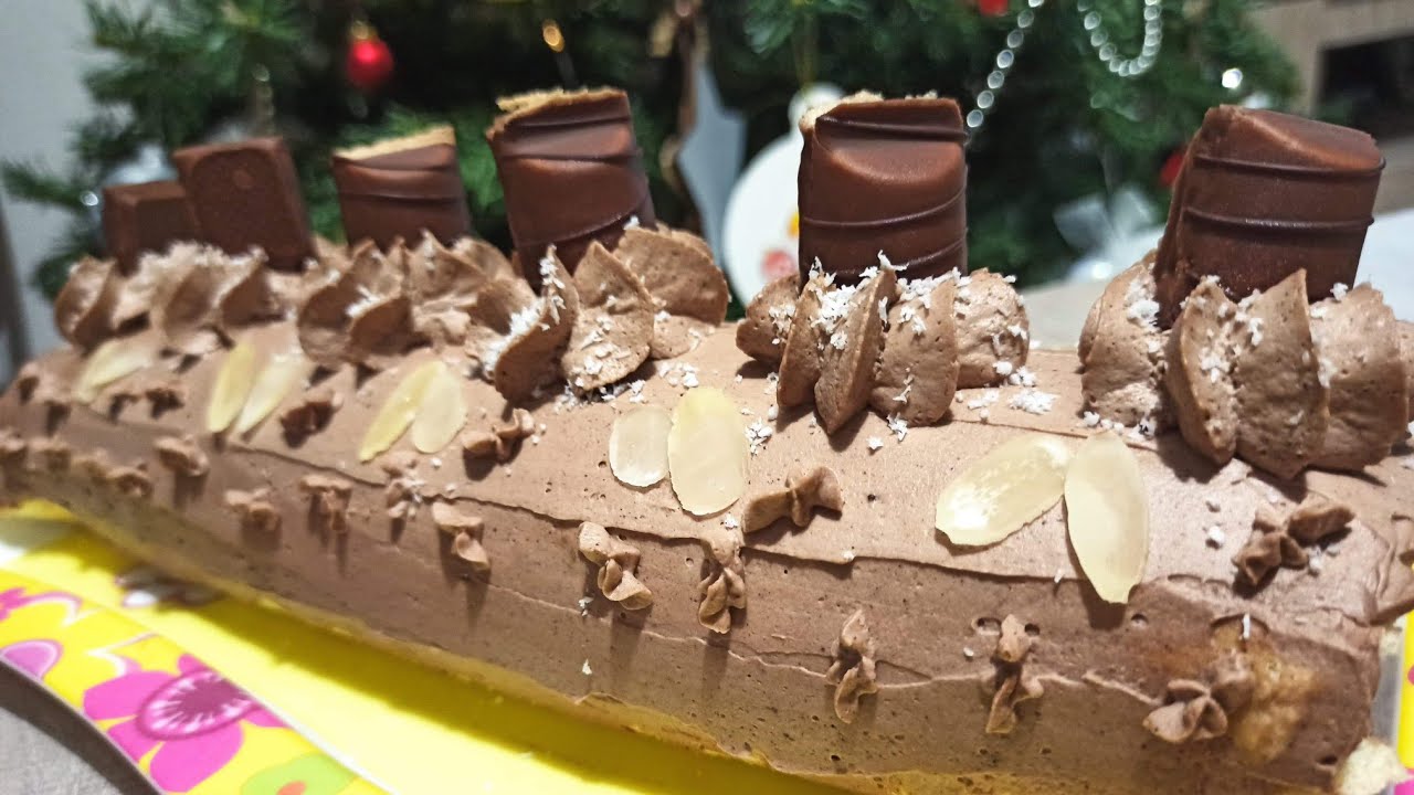 🎄 BÛCHE DE NOËL OU GÂTEAU ROULÉ CHOCOLAT KINDER BUENO ♡♡ FACILE ET RAPIDE  ( CUISINE ERIKA )☃️🤶🦌🎄