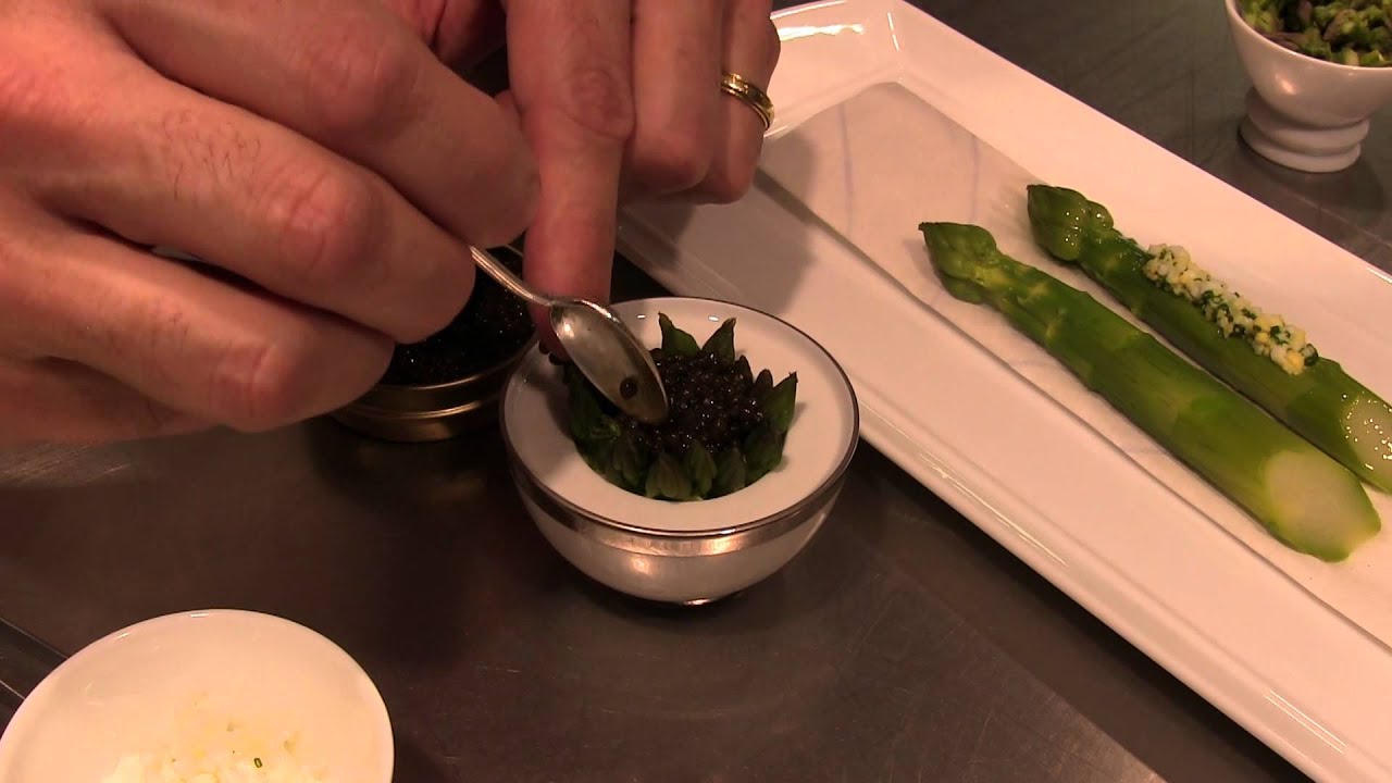 Violier prepares a dish at l'Hôtel de Ville