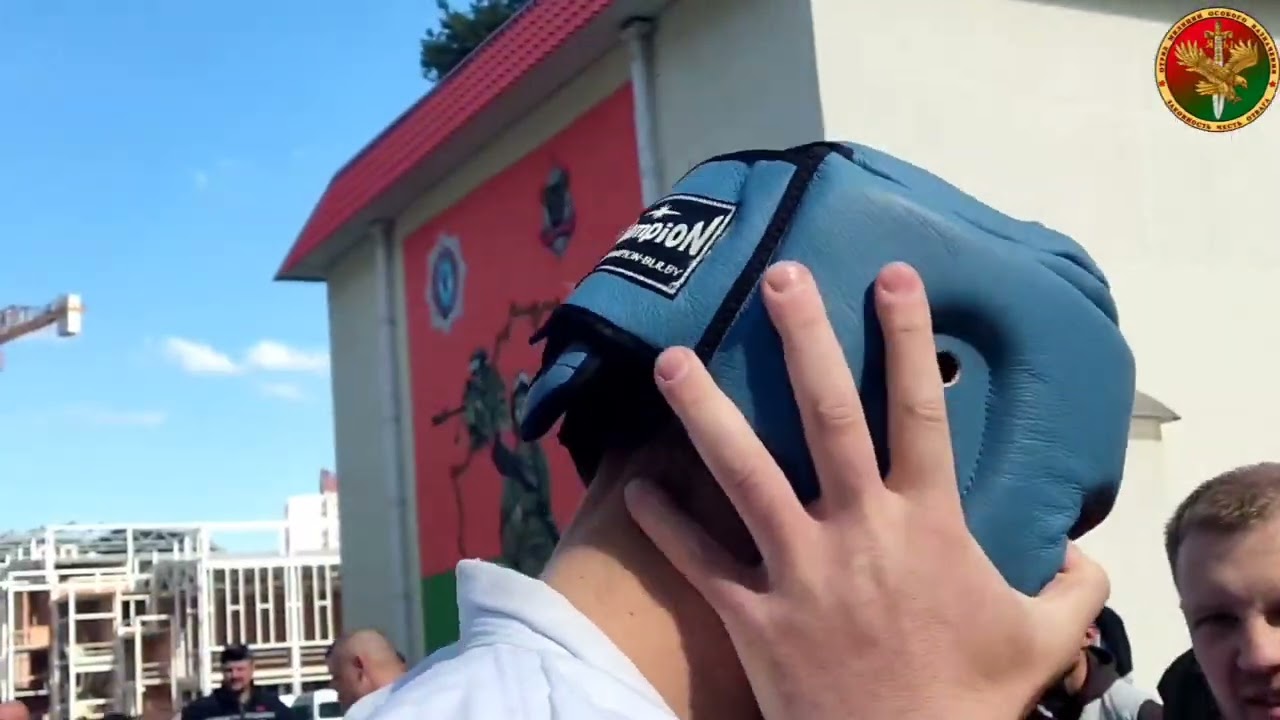 Чемпионат столичного ОМОН по рукопашному бою с преодолением полосы препятствий.