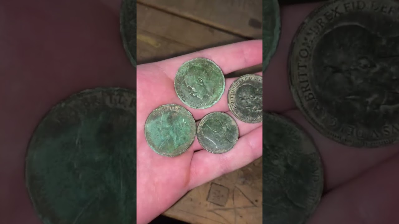 coin spill found metal detecting !!! #metaldetecting
