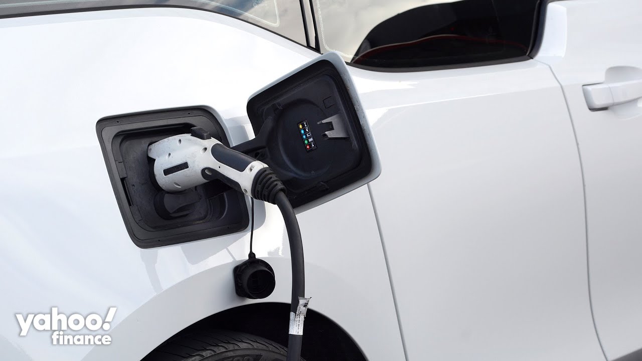 &lsquo;EV market is on fire&rsquo; amid high gas prices: CoPilot CEO