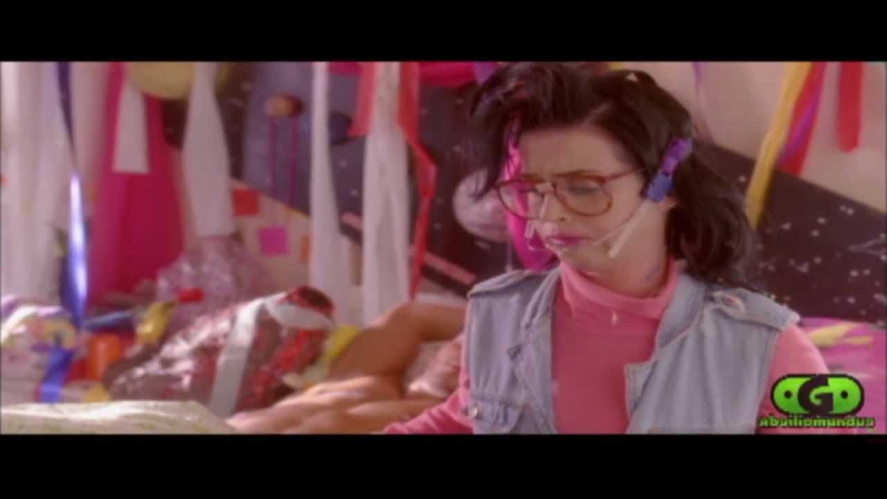Katy Perry Vs. Jessie J - Last Friday Night's Domino