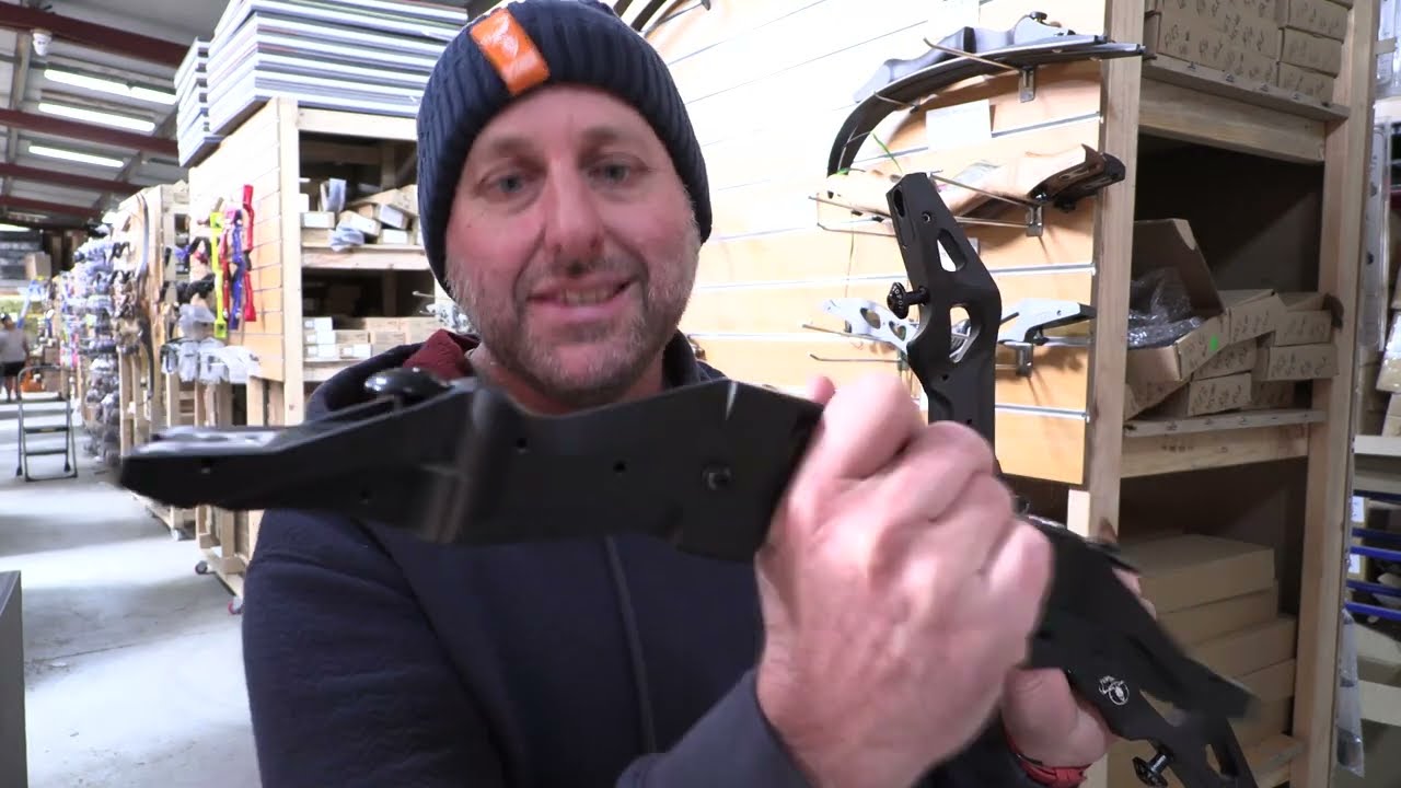 Topoint Slither hunting recurve riser