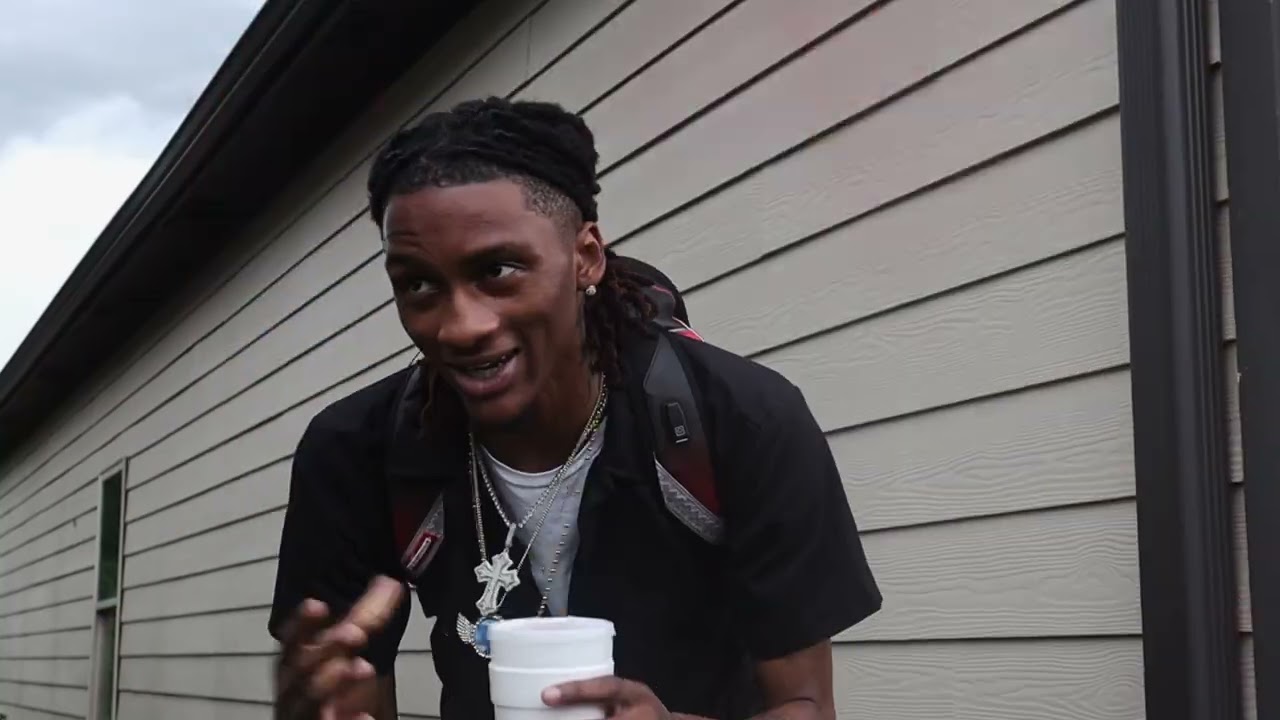 KamHuncho2x - WHO IS MR. GFN (INTRO) (Official Video)