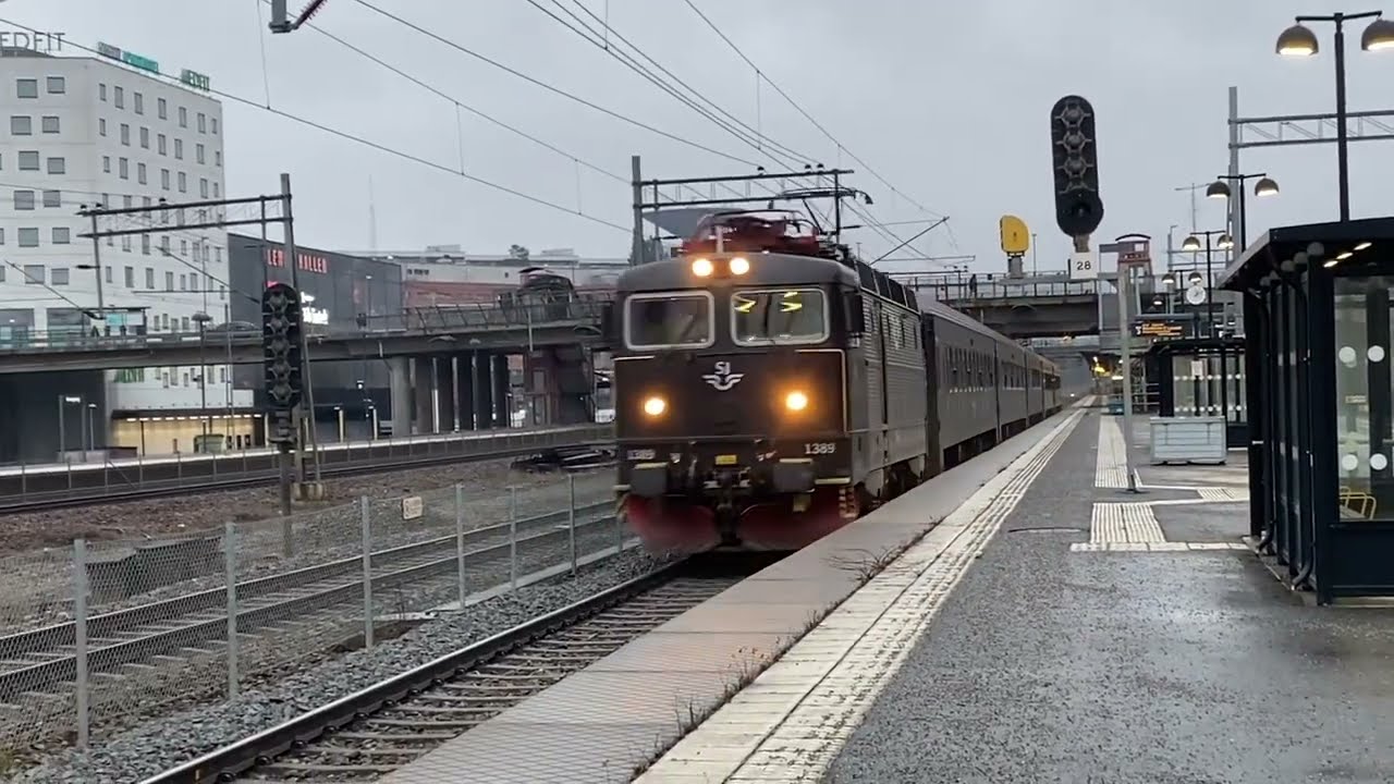 Svenska Tåg som tutar del 2 | Swedish Trains honking compilation part 2