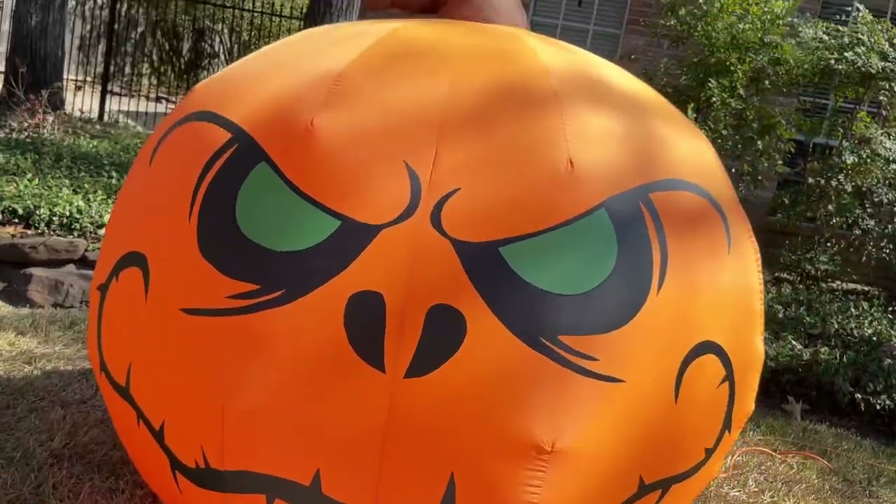 My HALOWEEN DECORATIONS!!🎃