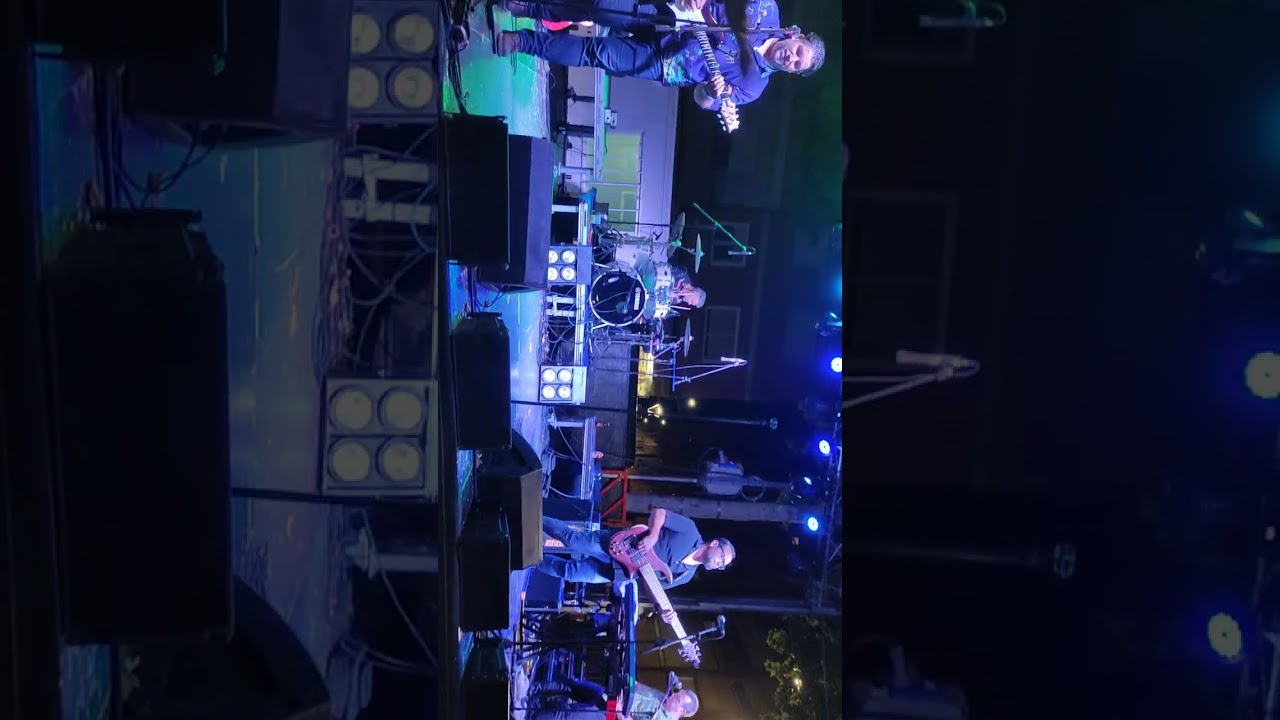 JAVIER OJEDA (Ex Danza Invisible) Reina del Caribe. Feria Barrios Albacete 2024.