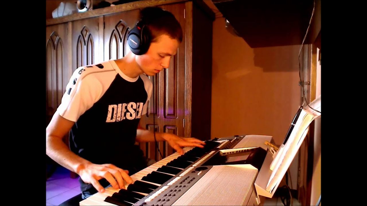 Trance tune on keyboard